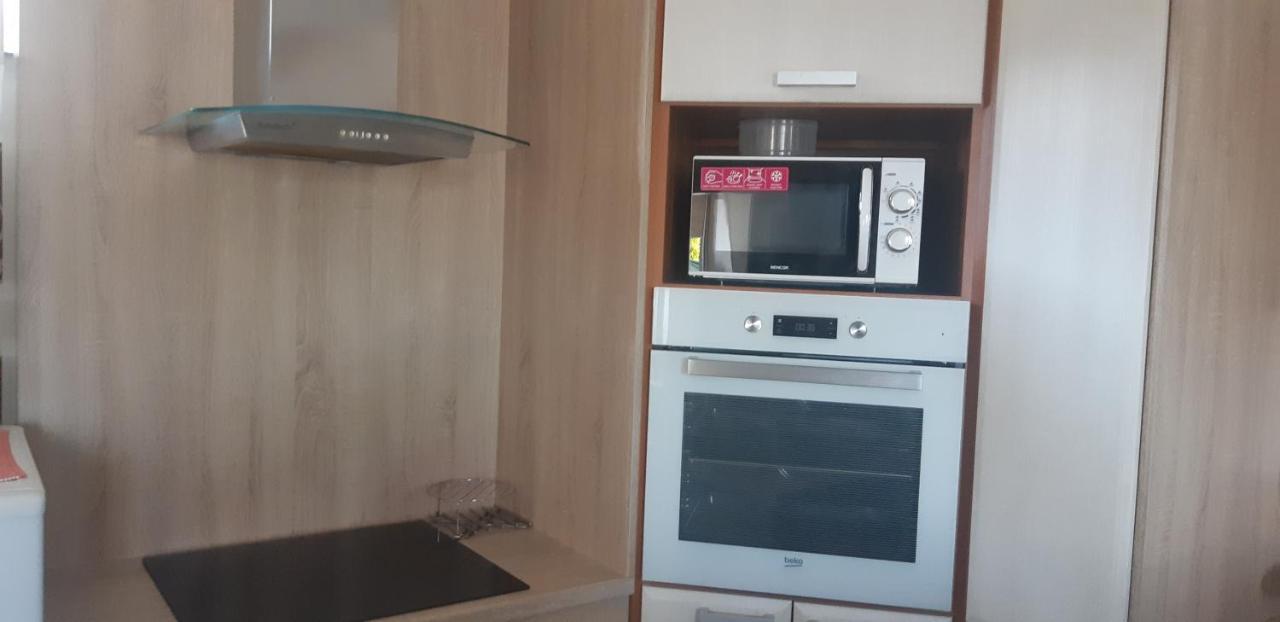 Apartman Yvet Sucany Eksteriør bilde