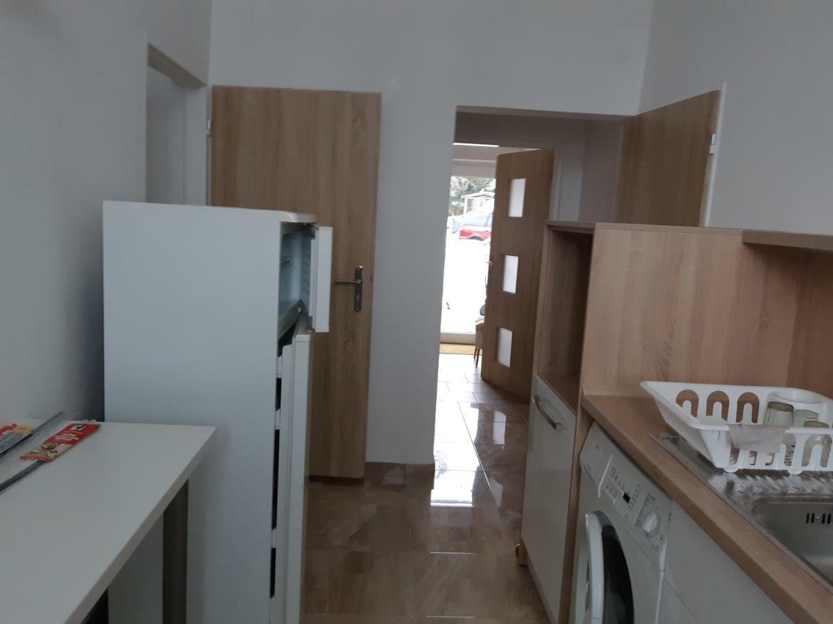 Apartman Yvet Sucany Eksteriør bilde