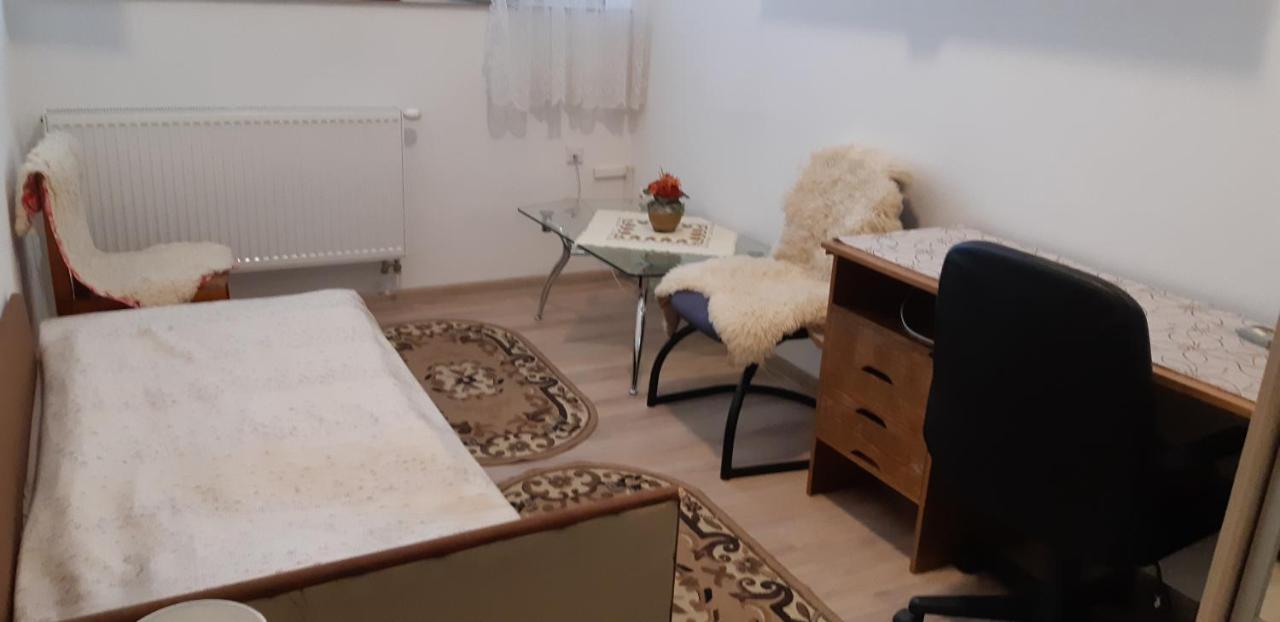 Apartman Yvet Sucany Eksteriør bilde